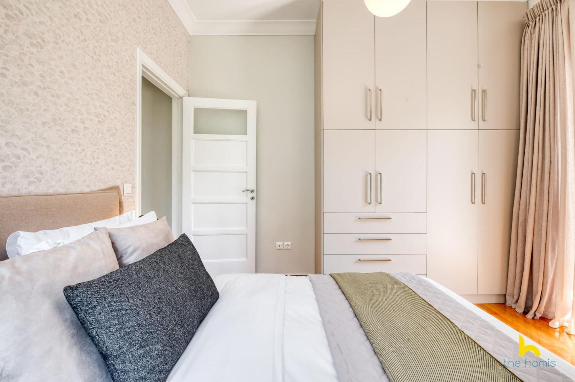 Contemporary 2-Bdr Apt Near Kalimarmaro & Alsos Park! Athén Kültér fotó