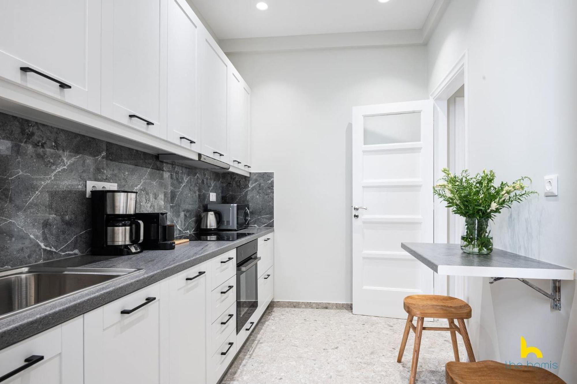 Contemporary 2-Bdr Apt Near Kalimarmaro & Alsos Park! Athén Kültér fotó
